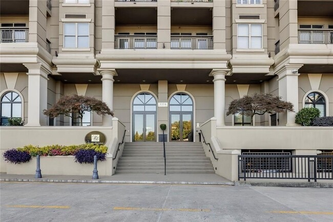 Foto del edificio - 3334 Peachtree Rd NE