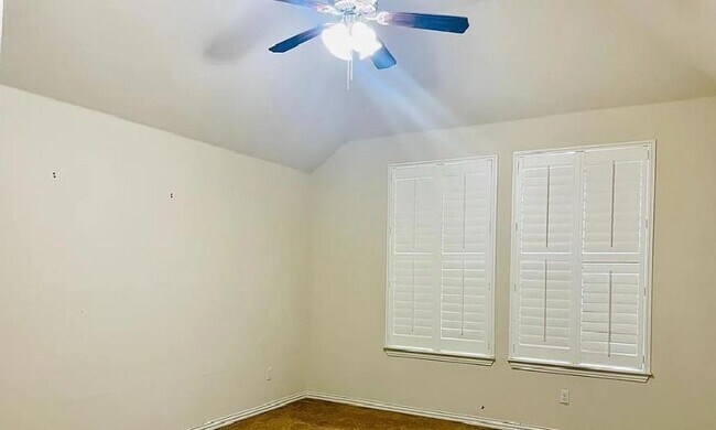 Foto del edificio - 616 Garner Park Dr