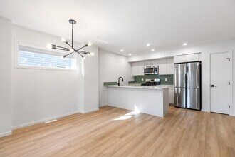 Building Photo - 11440-11487 87 St NW