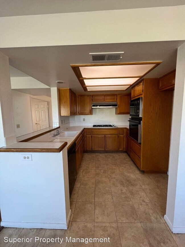 Building Photo - 4 br, 3 bath House - 2313 Meadowglen