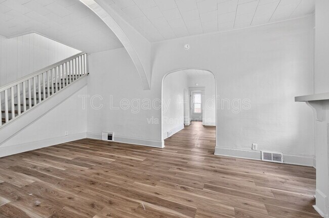 Foto del edificio - 1409 Hamill Ave