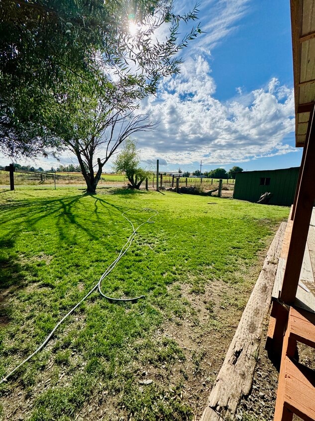 Foto del edificio - 30083 Copper Ln