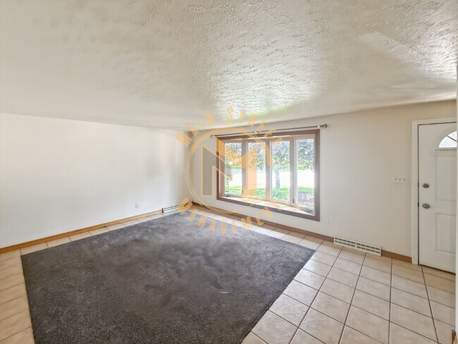 Foto del edificio - 2796 Cormier Rd