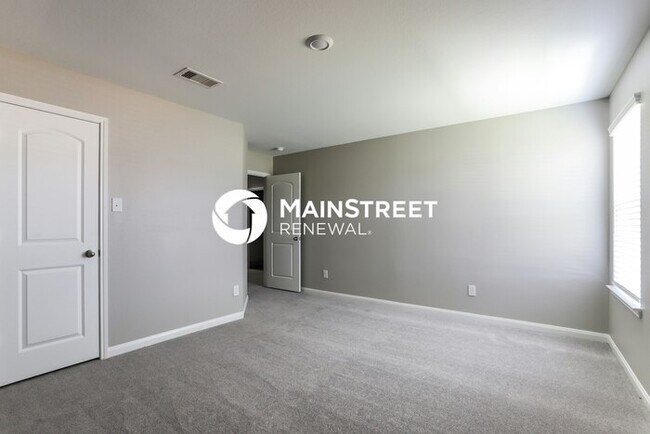 Foto del edificio - 5 Bedroom Pet-Friendly Home in Magnolia, TX with Main Street Renewal