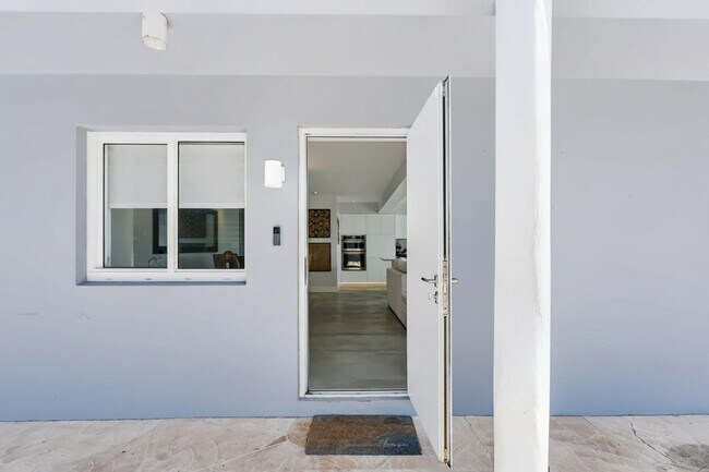 Foto del edificio - 604 N Ocean Blvd