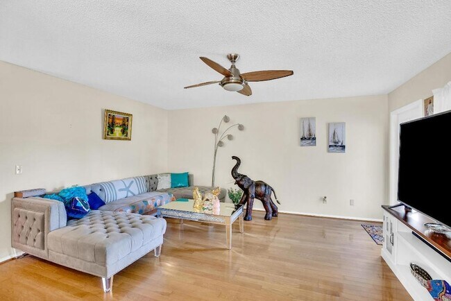 Foto del edificio - 2 Vista Gardens Trail Unit 202