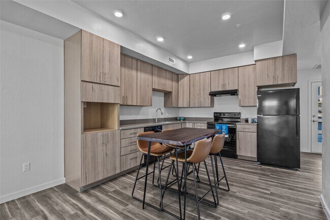 Foto del edificio - 702 Makenzie River Rd