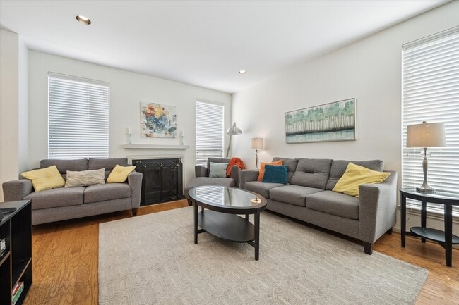 Building Photo - 4000 Purdue St