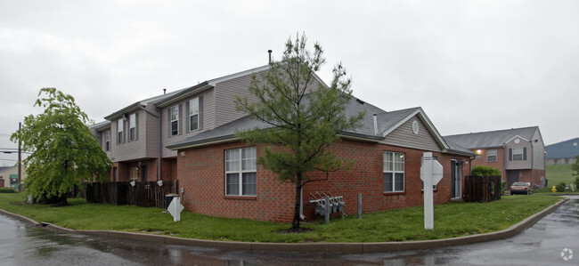 Foto del edificio - South Pointe Townhomes