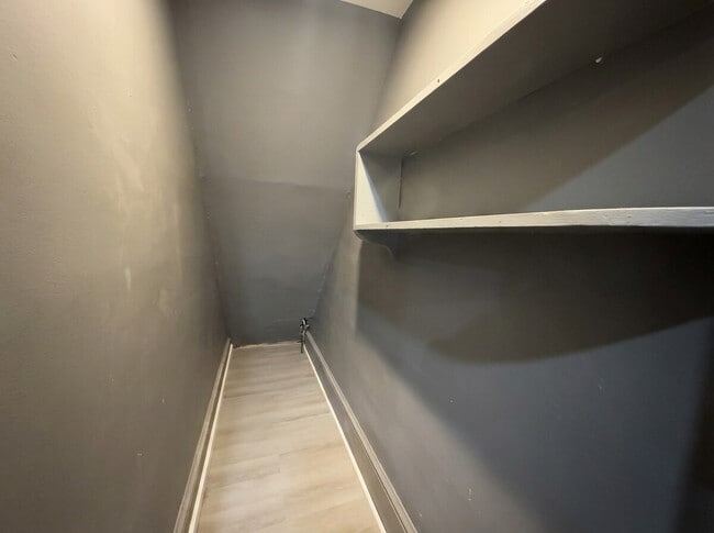 Foto del edificio - 347 Kerlin St