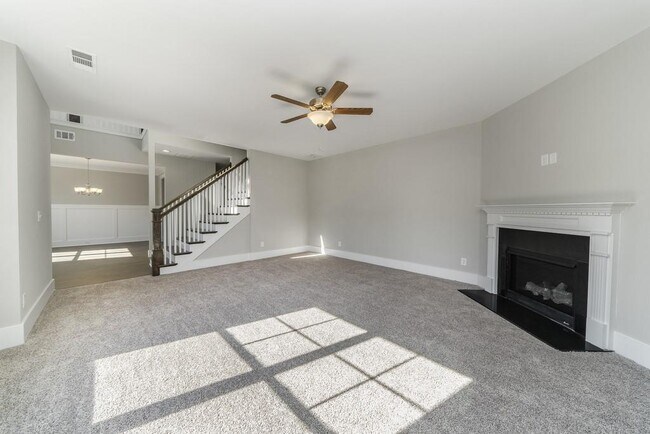 Building Photo - 4006 Glendianne Wy