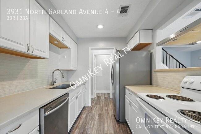 Photo - 3931 N Garland Ave Townhome