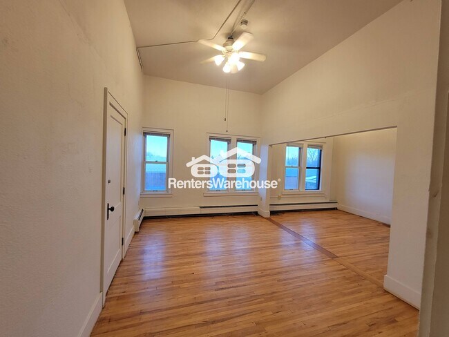 Building Photo - 101 2nd Ave N