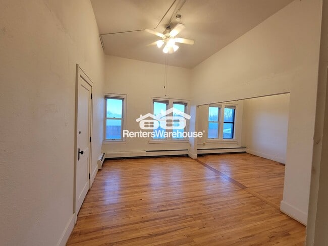 Foto del edificio - 101 2nd Ave N