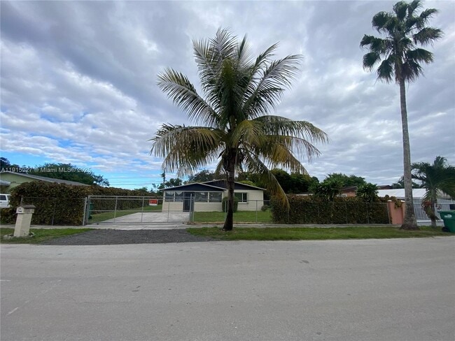 Foto del edificio - 746 NW 3rd St