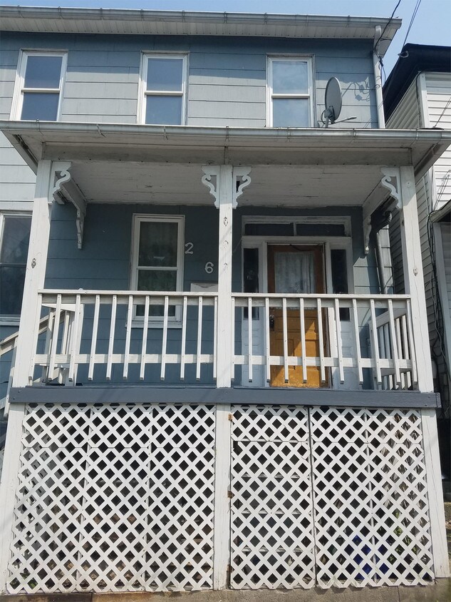 Primary Photo - 226 W Fairview St