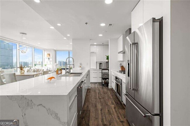 Foto del edificio - 3338 Peachtree Rd