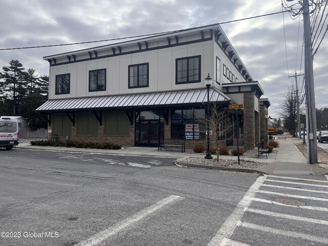 Building Photo - 148 S Broadway