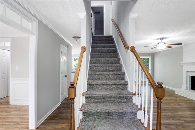 Foto del edificio - 130 Cedar Creek Ct