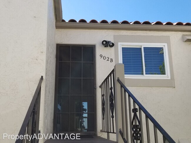 Building Photo - 2 br, 1 bath House - 902 Caminito Madrigal...