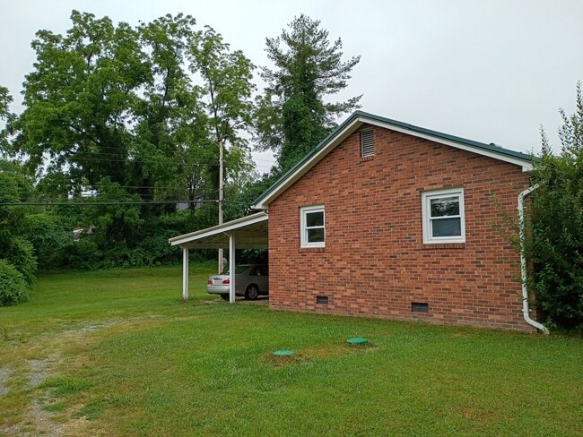 Foto del edificio - 1810 Willow Rd