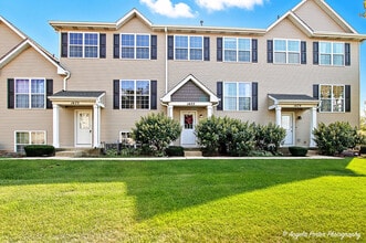 Building Photo - 1477 Sedgewood Ct