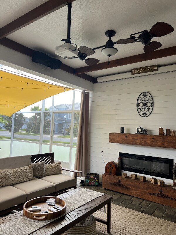 Building Photo - 1425 Clubman Dr