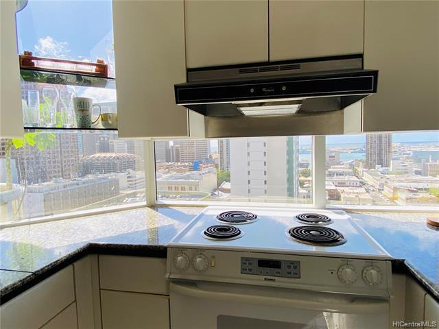 Building Photo - 1212 Nuuanu Ave