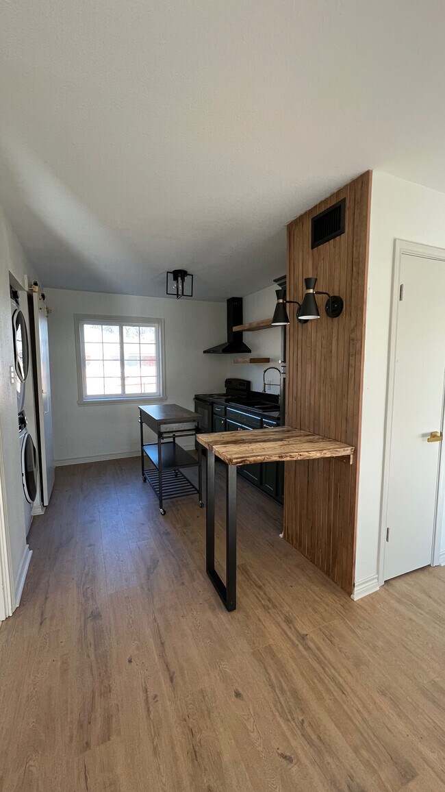 Building Photo - The Homestead 216