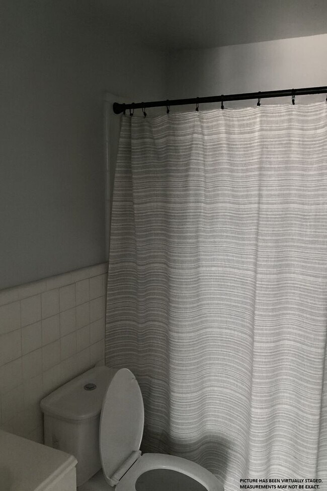 Foto del edificio - Downtown 1 bdrm Apt