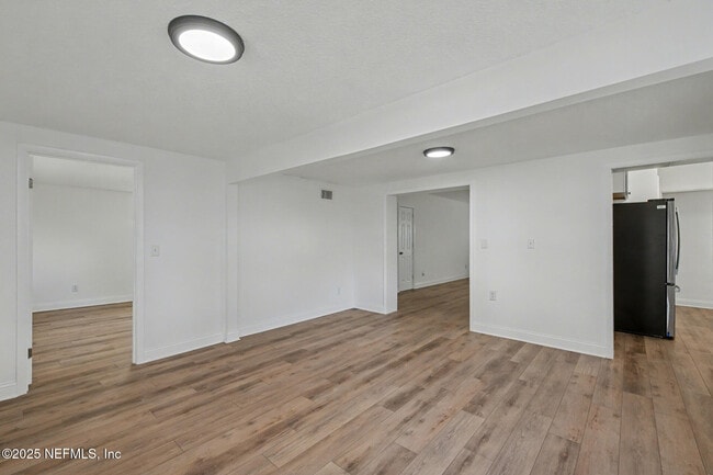 Building Photo - 1503 Broome St