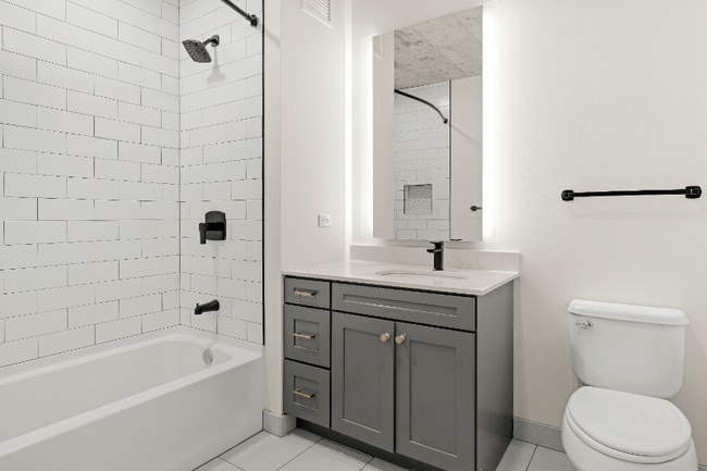 Photo - 183 W Huron St Apartment