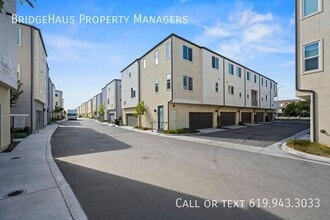 Building Photo - 5480 Seacliff Pl