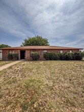 Building Photo - 4000 Mescalero Dr