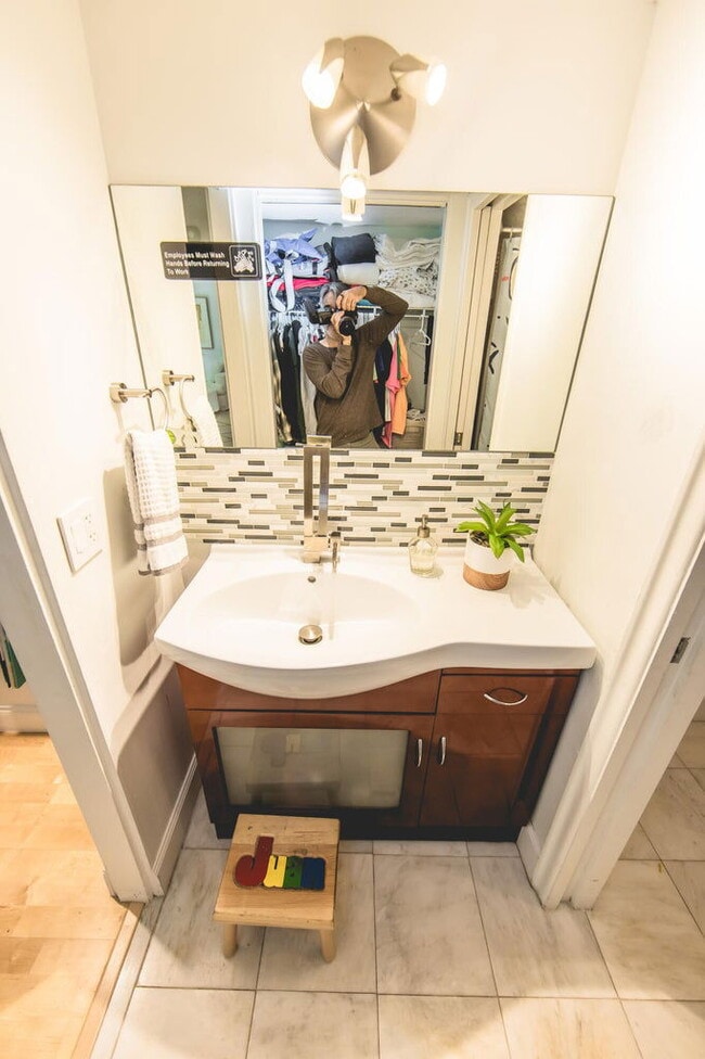 Foto del edificio - 501 SW 11th Pl