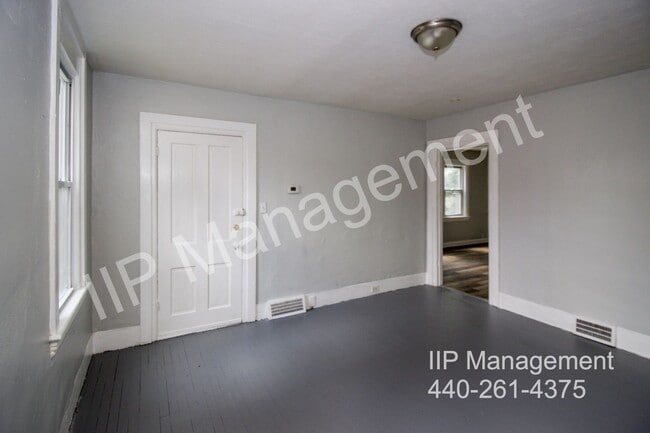 Building Photo - 3130 W 33rd St