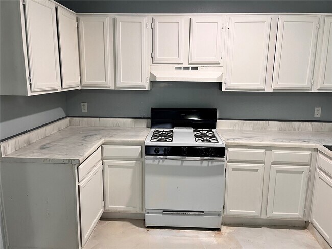 Foto del edificio - 16631 Gold Ridge Ln