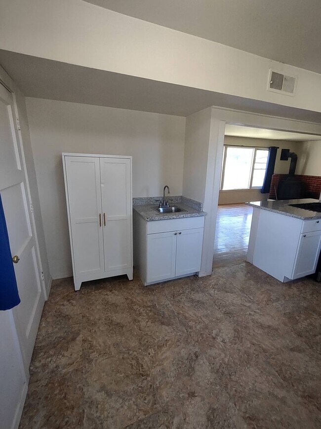 Foto del edificio - Duplex in near Aspen Elementary