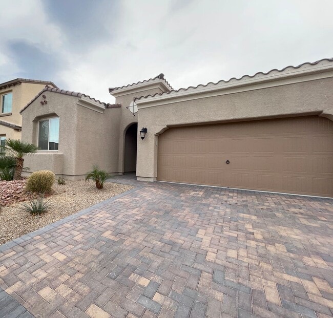 Building Photo - Fully Furnished Designer Home in Guard-Gated Rhodes Ranch – Short-Term Luxury Rental