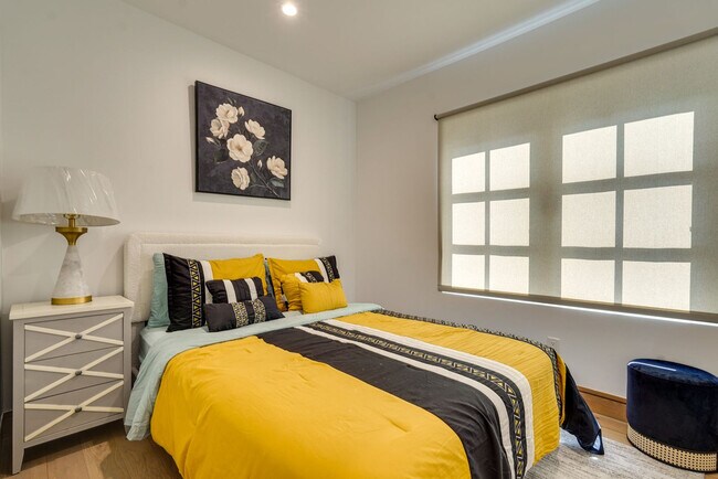 Foto del edificio - 930 Cove Rd