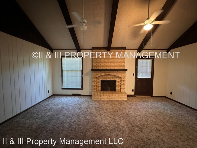 Building Photo - 2 br, 2 bath House - 9944 Metcalf Avenue