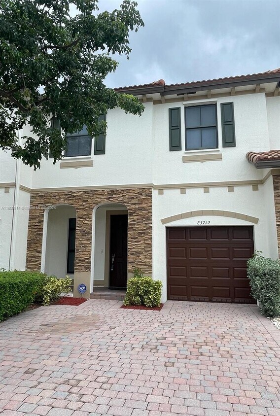 Foto principal - 23712 SW 117 Pl