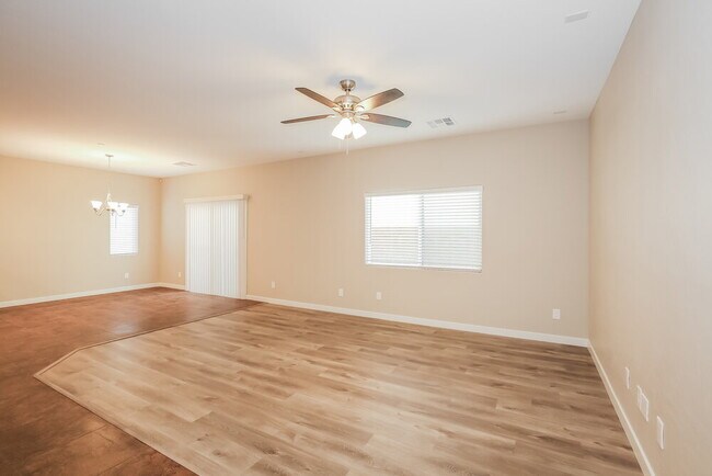 Building Photo - 6212 Red Jamboree Ct