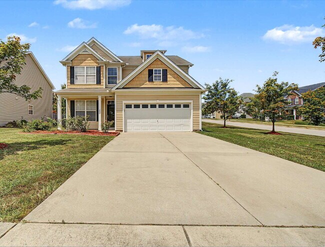 Foto del edificio - Four-Bedroom Home in Knightdale
