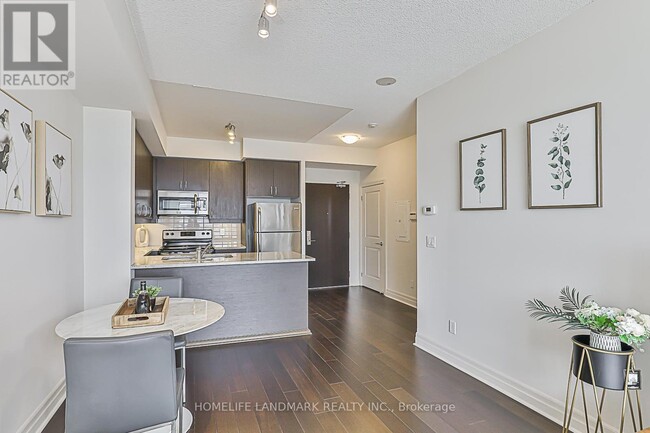 Building Photo - 8110-8110 Birchmount Rd