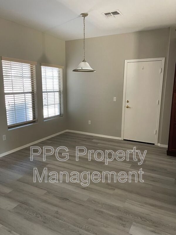 Building Photo - 3579 E Kesler Ln