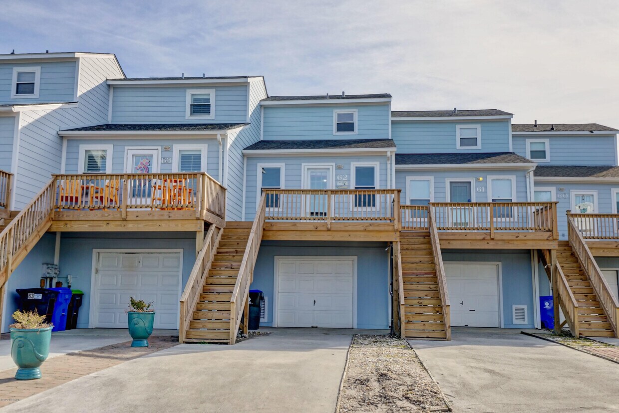 62 Bermuda Landing Pl, North Topsail Beach, NC 28460 Townhome Rentals