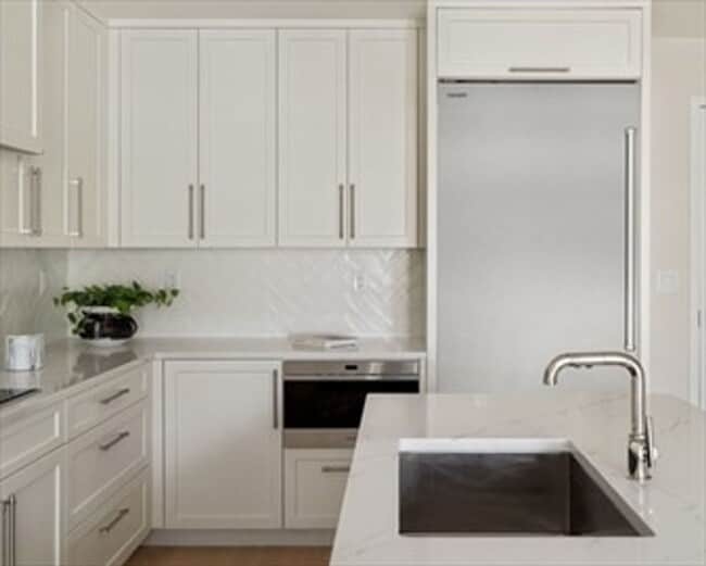 Foto del edificio - 1 Bed • 1.5 Bath • Garage Parking • New Luxury Building – Available Now, December, or January