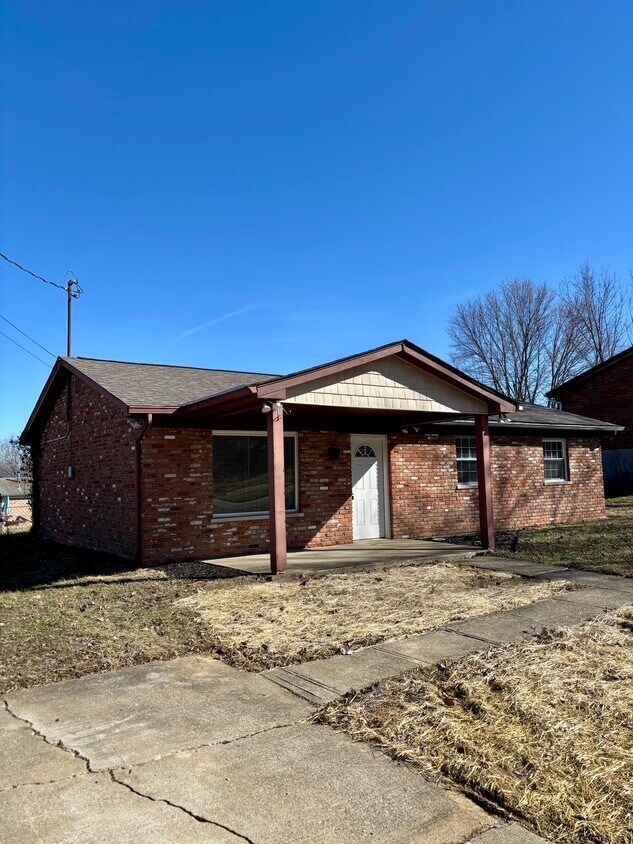 Foto principal - 6448 Westland Dr