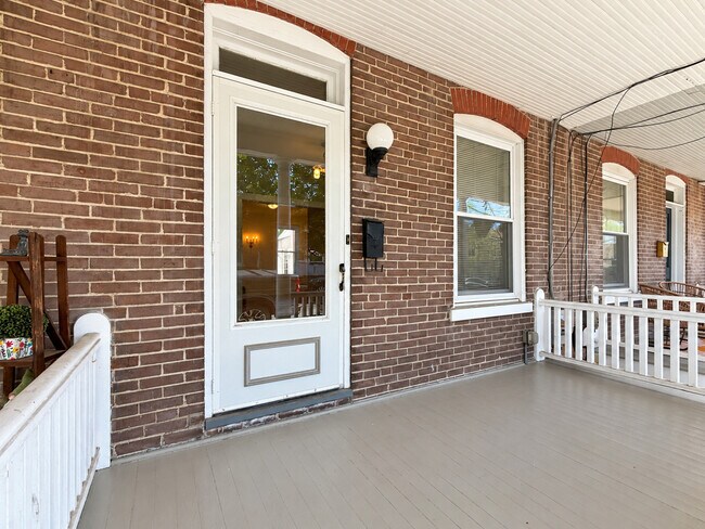 Foto del edificio - 127 N Liberty St